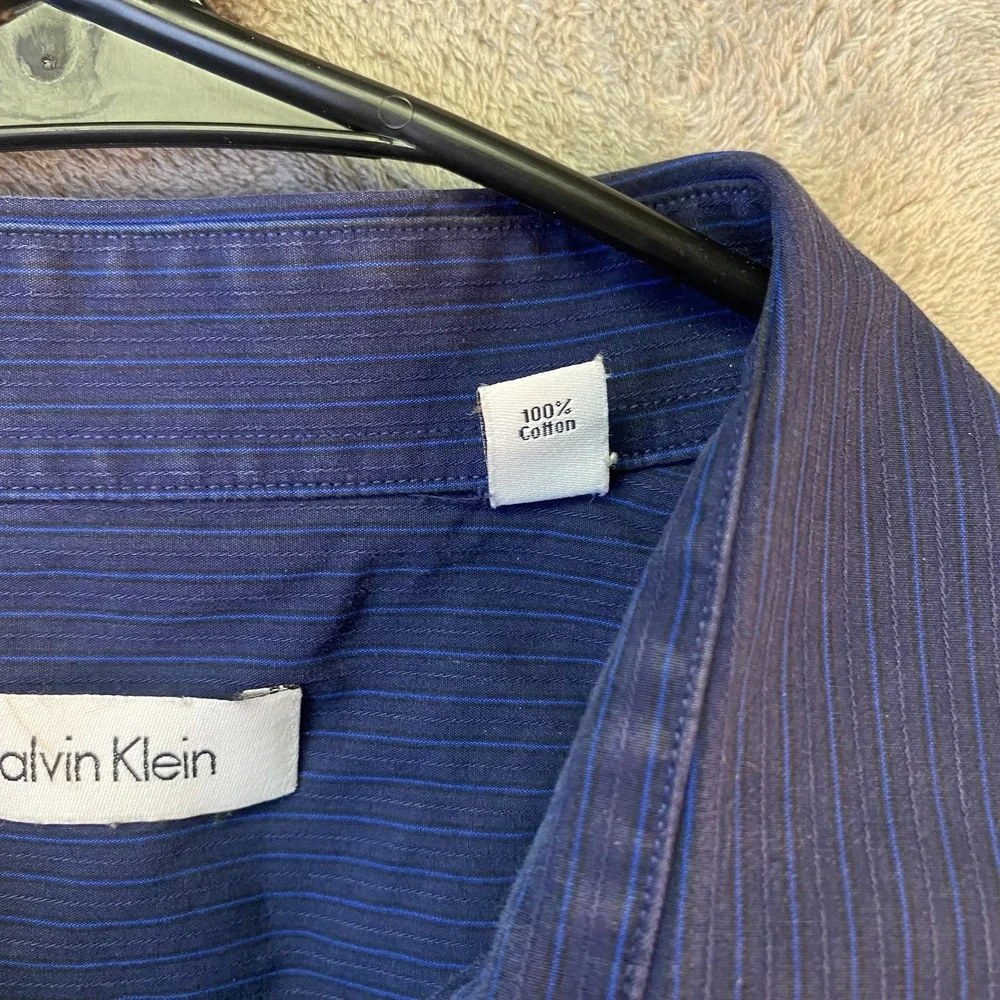Calvin Klein Men's Dress Shirt 17 1/2 34/35 Navy Blue Striped Cotton